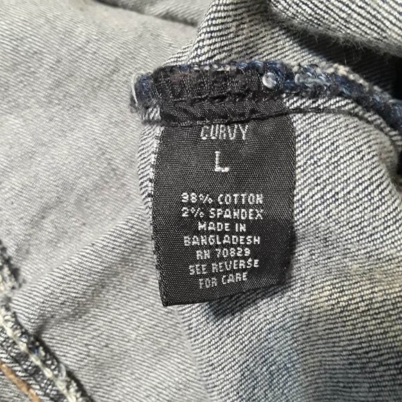 RUE 21 CROPPED JACKET -JUNIOR SIZE CURVY LARGE 2 POCKETS DISTRESSED JEAN JACKET - Picture 4 of 8